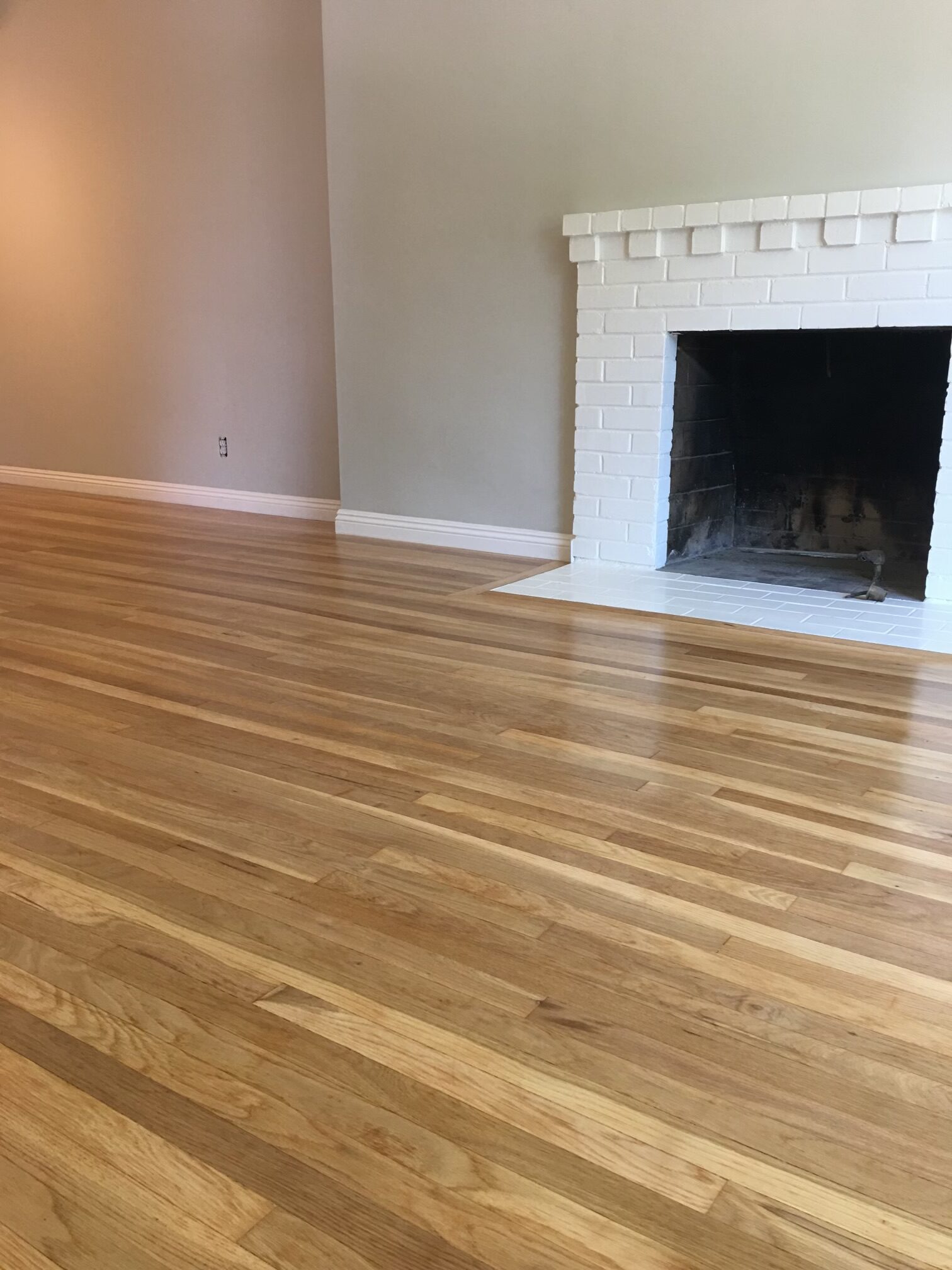 Oak Hardwood Floor sanding and Refinish by Leo's Flooring